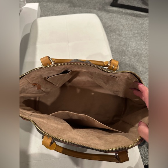 Purse - Picture 3 of 5